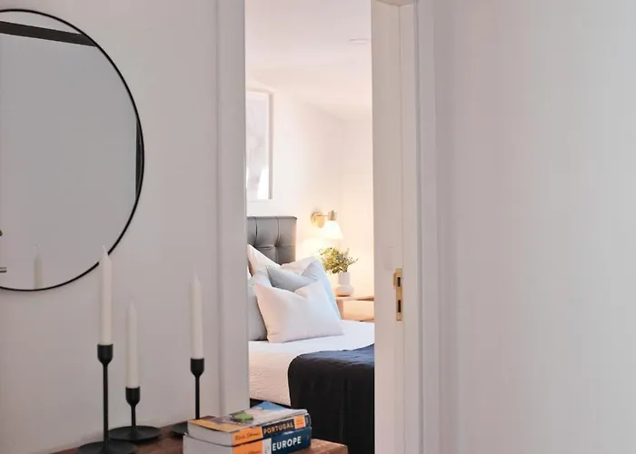 Downtown Terrace - 2 Bedroom In Graca With Private & Sunny Terrace! Apartmán Lisboa