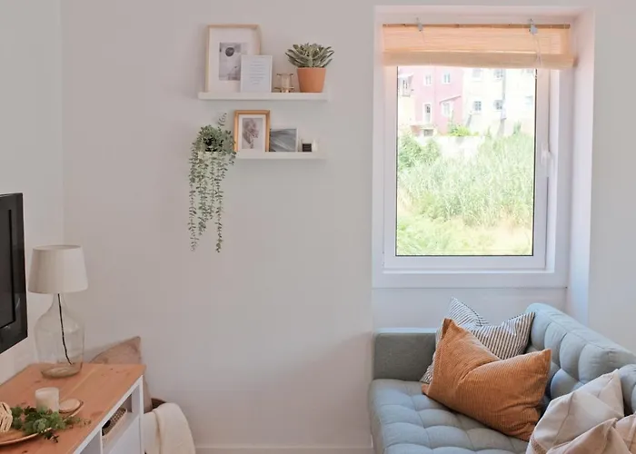 Downtown Terrace - 2 Bedroom In Graca With Private & Sunny Terrace! * Lisboa