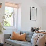 Downtown Terrace - 2 Bedroom In Graca With Private & Sunny Terrace! * Lisboa