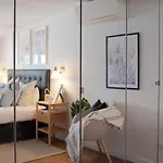 アパート Downtown Terrace - 2 Bedroom In Graca With Private & Sunny Terrace! *