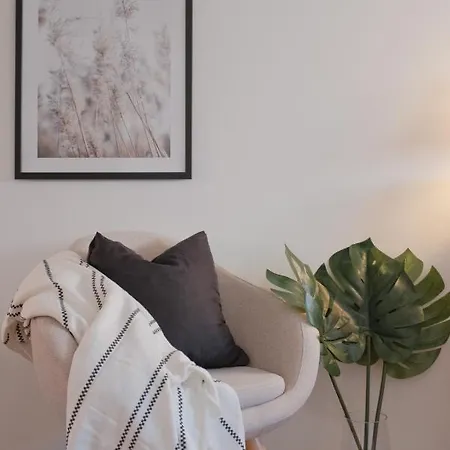 Downtown Terrace - 2 Bedroom In Graça With Private&sunny Terrace! Appartement Lisboa