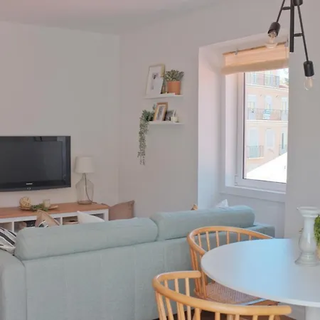 Appartement Downtown Terrace - 2 Bedroom In Graça With Private&sunny Terrace! *
