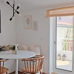 Downtown Terrace - 2 Bedroom In Graca With Private & Sunny Terrace! Apartman Lisboa
