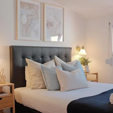 Apartman Downtown Terrace - 2 Bedroom In Graca With Private & Sunny Terrace! *